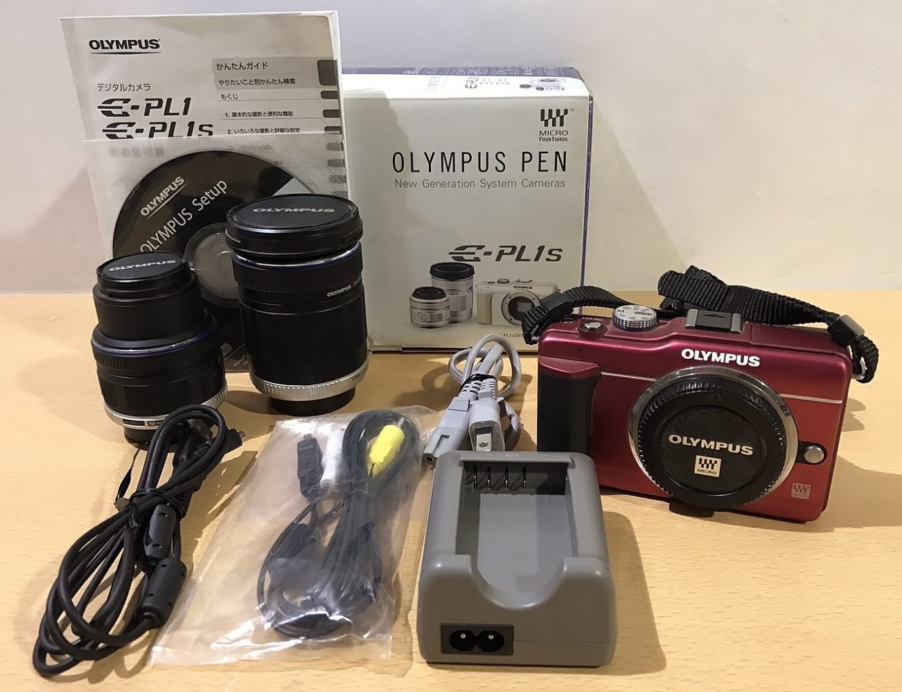 カメラ買取価格情報 大阪市西区 出張でのお買取 OLYMPUS PEN E-PL1S ミラーレス一眼 ダブルズームキット | 買取コム｜家電
